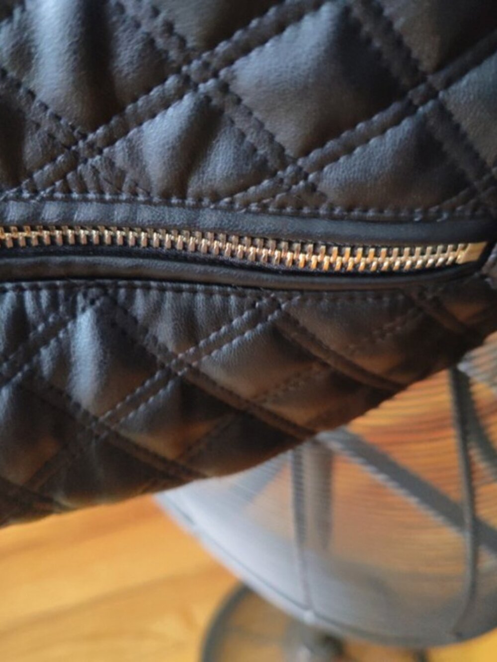 Zara Black Faux Leather crop Quilted Jacket Size Large - Picture 9 of 9